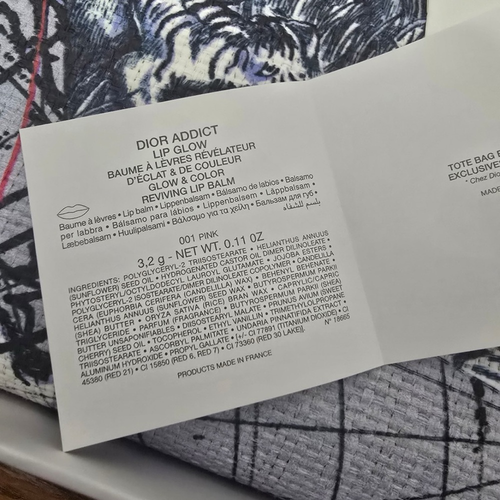 Dior Platinum VIP Gift Set - Picture 3 of 7